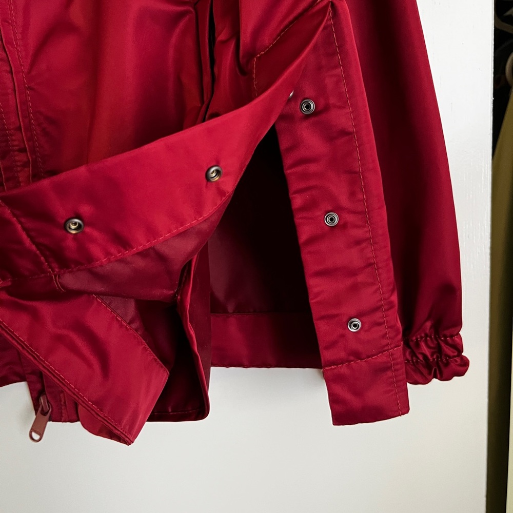 🦋 Athleta | Women’s Red Escape Jacket Size: Small (no hood) - Picture 8 of 10